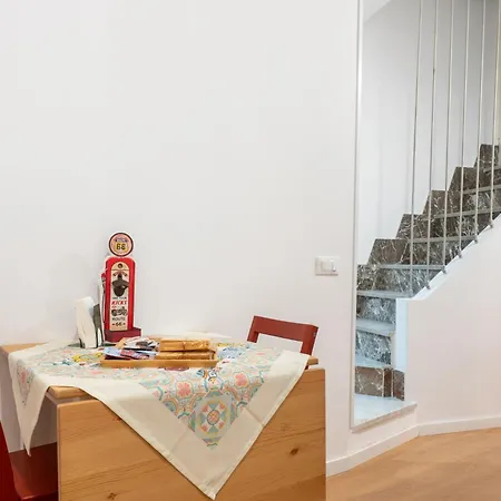 Il Cortile House アパート Caccamo